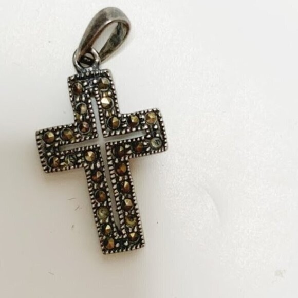 Marcasite and Silver Rhinestone Small Cross Pendant - Picture 1 of 4